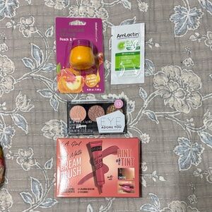 Makeup bundle